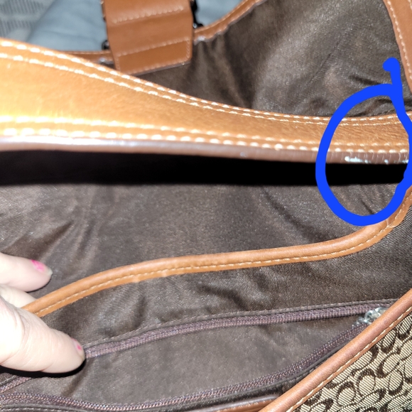 Coach Designer Hand Bag - Picture 7 of 8